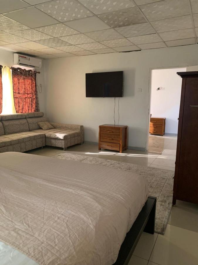 Sky Inn Hotel Freetown Exterior photo
