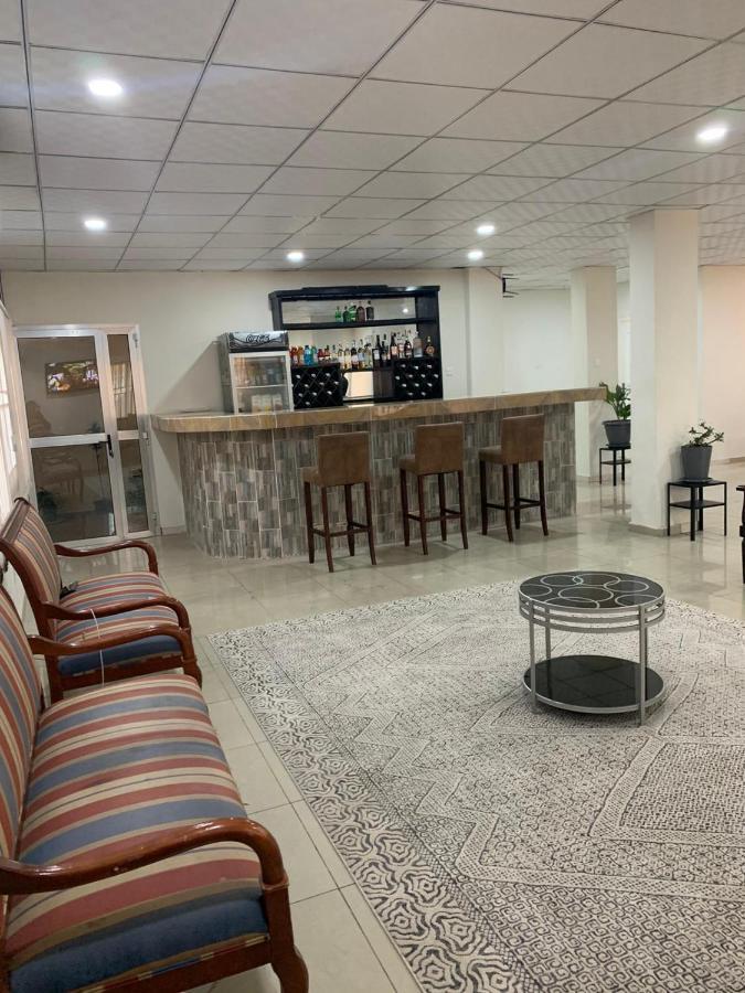 Sky Inn Hotel Freetown Exterior photo
