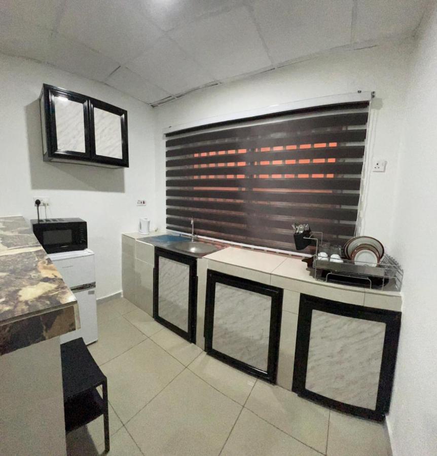 Sky Inn Hotel Freetown Exterior photo